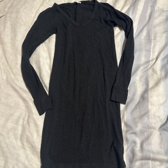 Aritzia Community Knit dress - Picture 1 of 3
